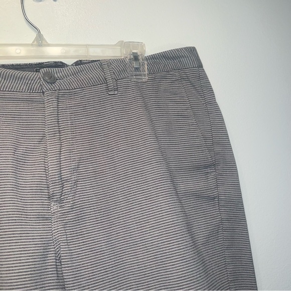 VANS Classic California Style CASUAL SHORTS Mens 34 Light/Dark Gray Stripes - Picture 3 of 6